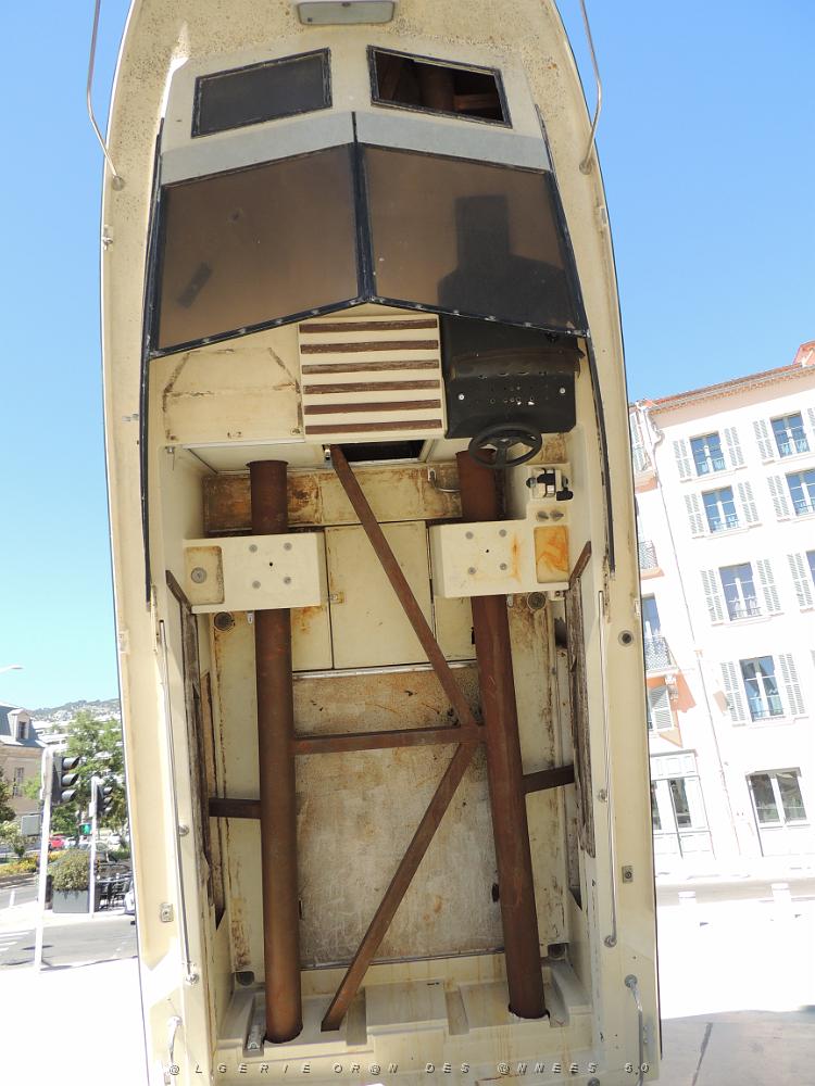 51 Toulon Exposition de bateau.JPG -           